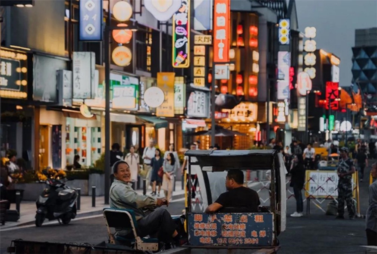 场景力打造的典范——苏州淮海街(图4)