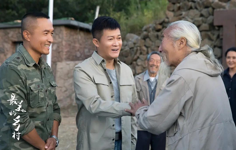 农村题材电视剧，记录乡村变革的时代画卷(图2)