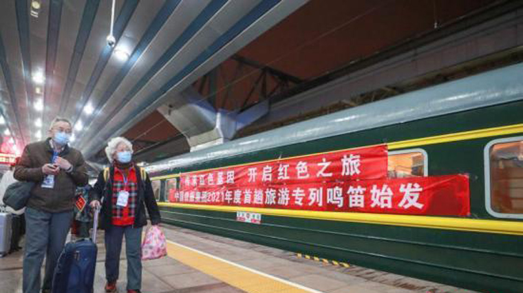 旅游专线助力“最热黄金周”(图2)