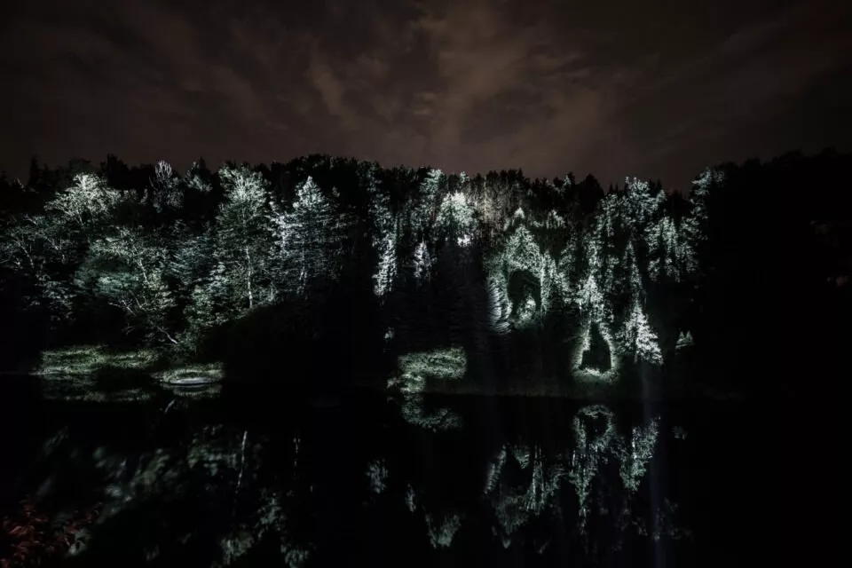 沉浸，在幻光夜行中(图8)
